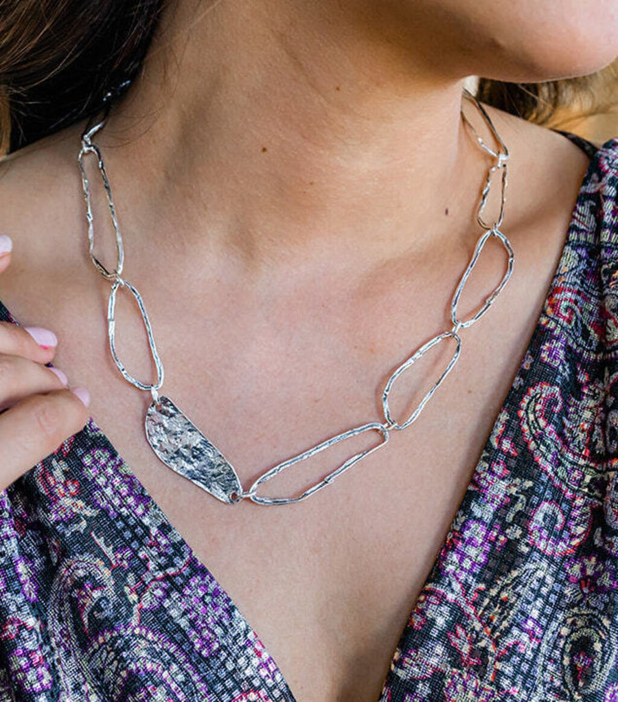 Oblong Chain Link Necklace